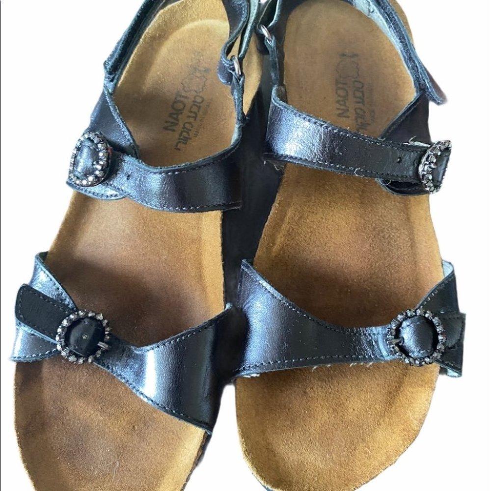 Naot Sandals Sz 39 Minimalist Black Leather Comfort Low Cork Wedge Buckle Straps